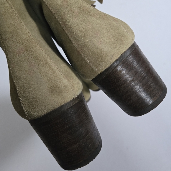 Banana Republic Boots Lydia Green Suede Heeled Side Zip Tasseled sz 7.5 - Picture 4 of 10